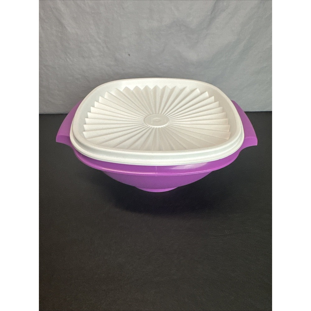 Tupperware Servalier Bowl 3.5 cup / 860ml Purple With White Seal New